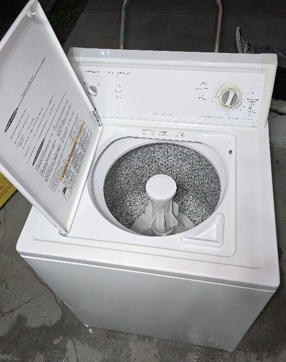 Lavadora Kenmore Heavy Duty Con Garantía Lusiendo Y Trabajando Exelente Tina De Peltre Lavado Practico $300