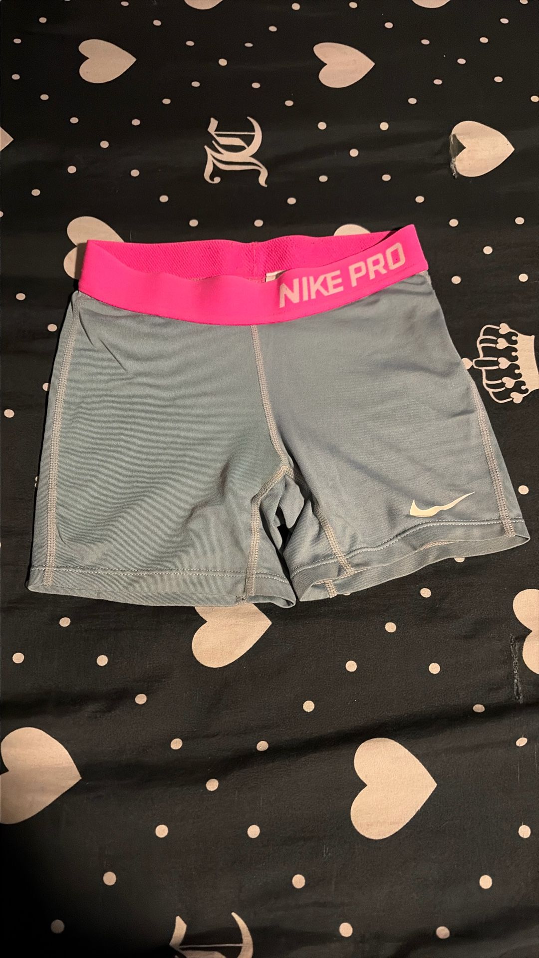grey nike pros 