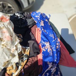 Women dressed random