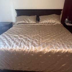 Amazing Master bedroom Furniture Set (5 Piece)