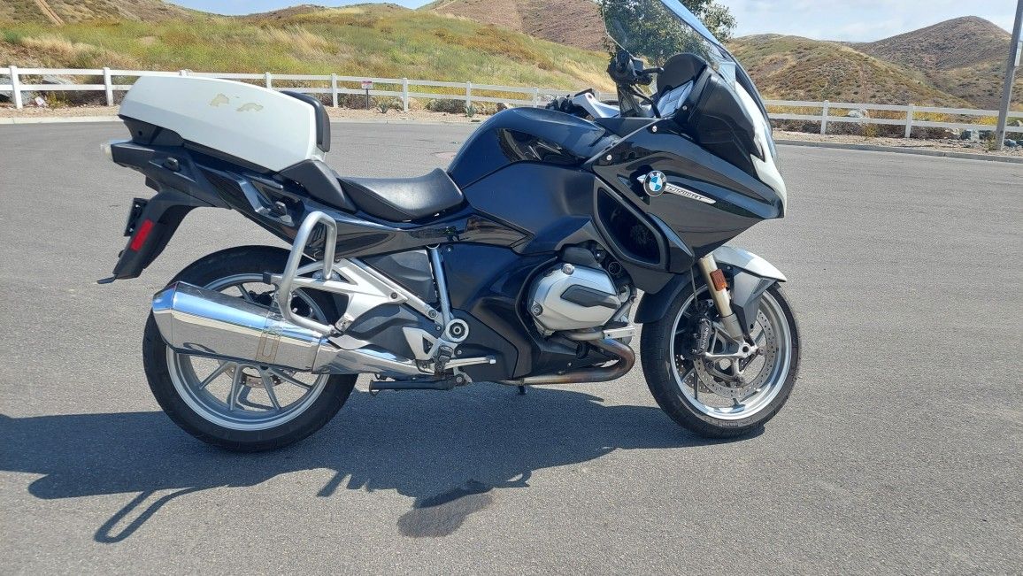 PRICE REDUCED....2016 BMW RTP (POLICE) Motorcycle