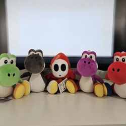 Official Nintendo Super Mario ALL STAR COLLECTION Plush Lot (5): Yoshi & Shy Guy