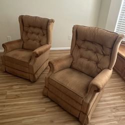 Living Room Chair/Recliner
