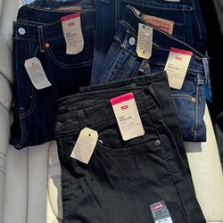 Levi's 
