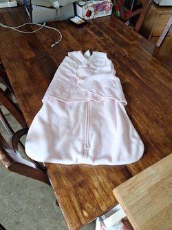 Size Small HALO SWADDLER