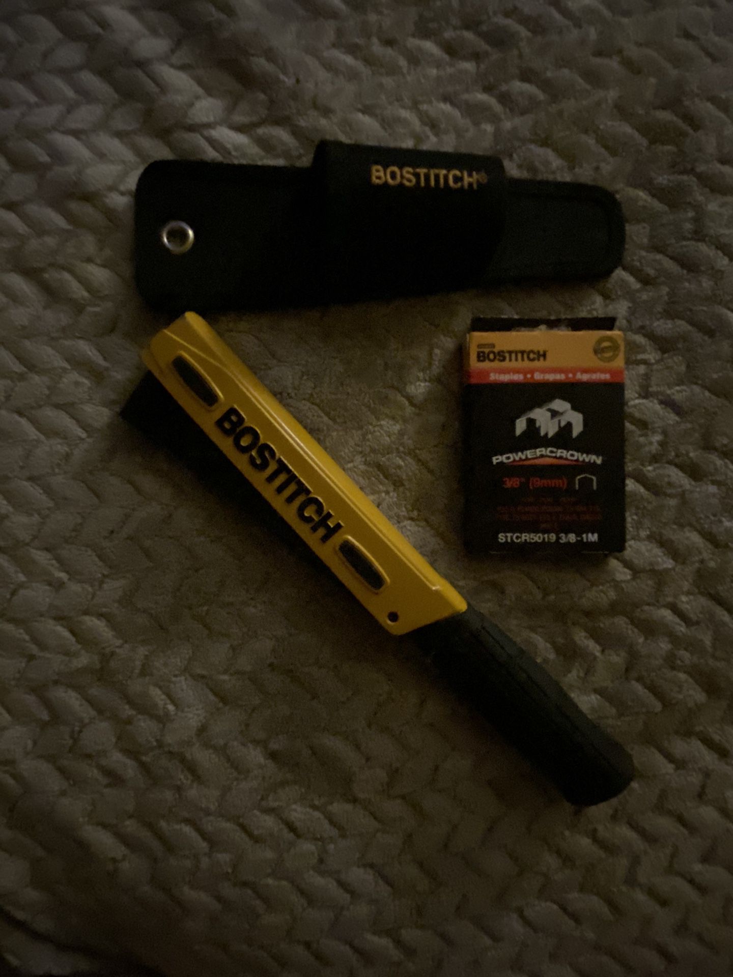 Bodtitch hammer stapler with holder and staples brand new just taken out package