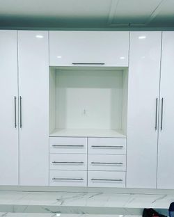 Walking Closet New