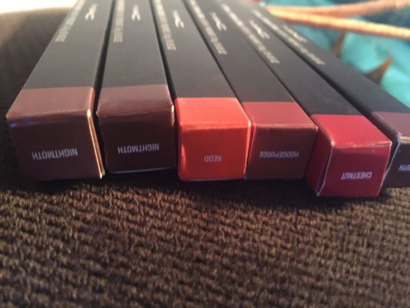 Mac lip liner