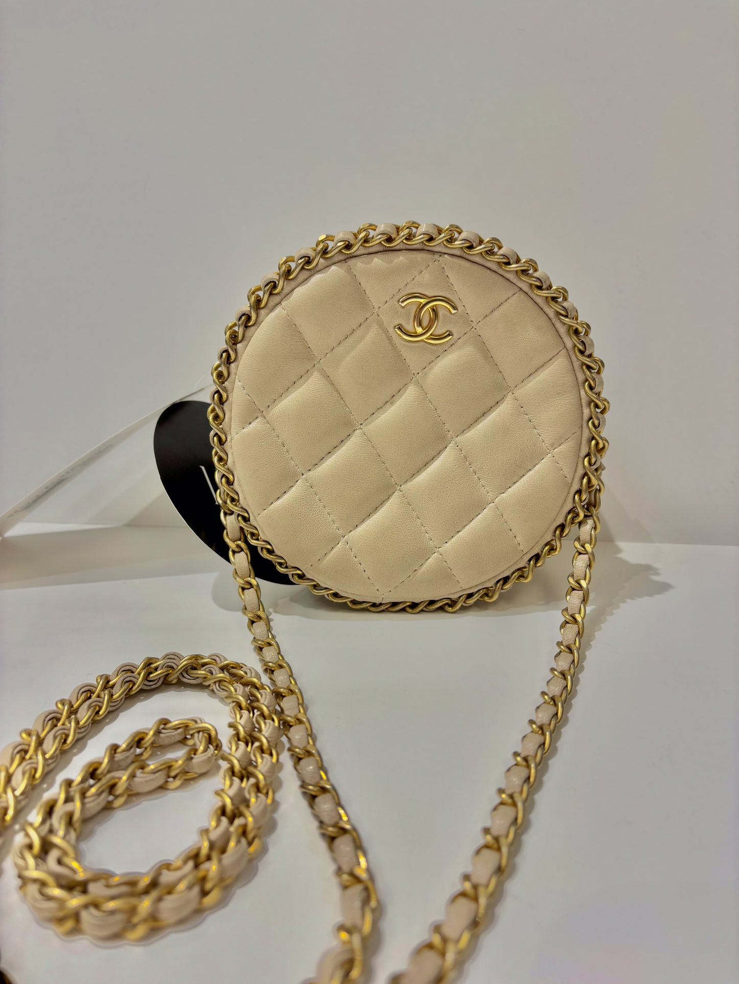 Quilted Round Clutch