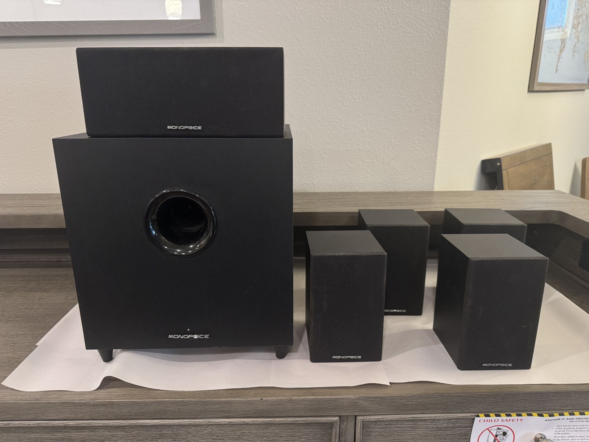 Monoprice Premium 5.1 Channel Speakers with Sub