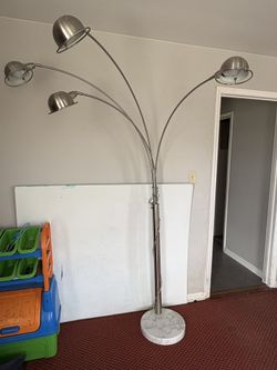 Stylish Multi-Head Arc Floor Lamp with Marble Base