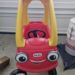 Classic Sturdy Clean Little Tikes CAR