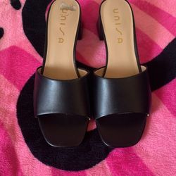 Unisa Heels