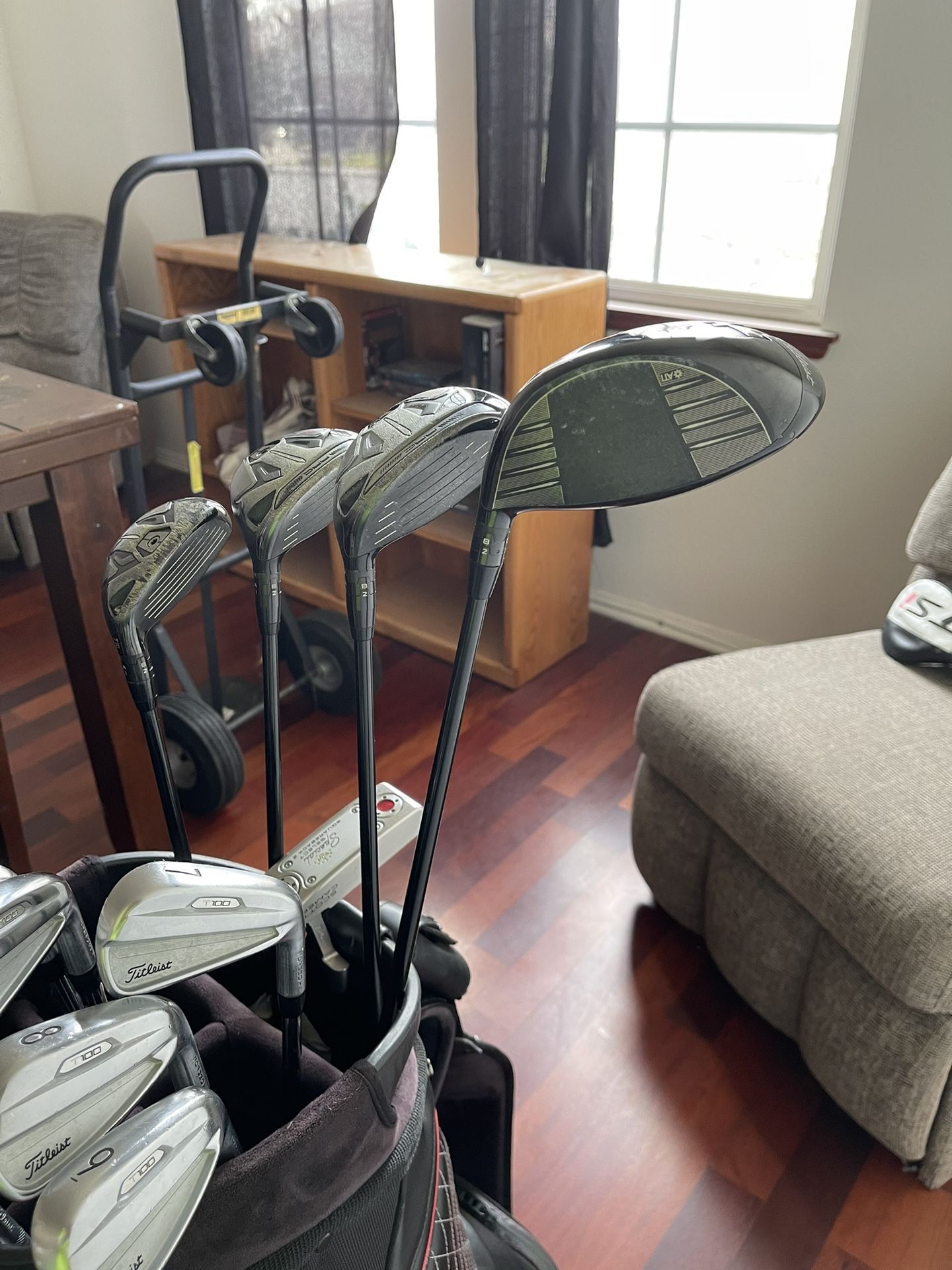 Titleist Golf Clubs Complete Set for Sale in Arrowhed Farm, CA OfferUp