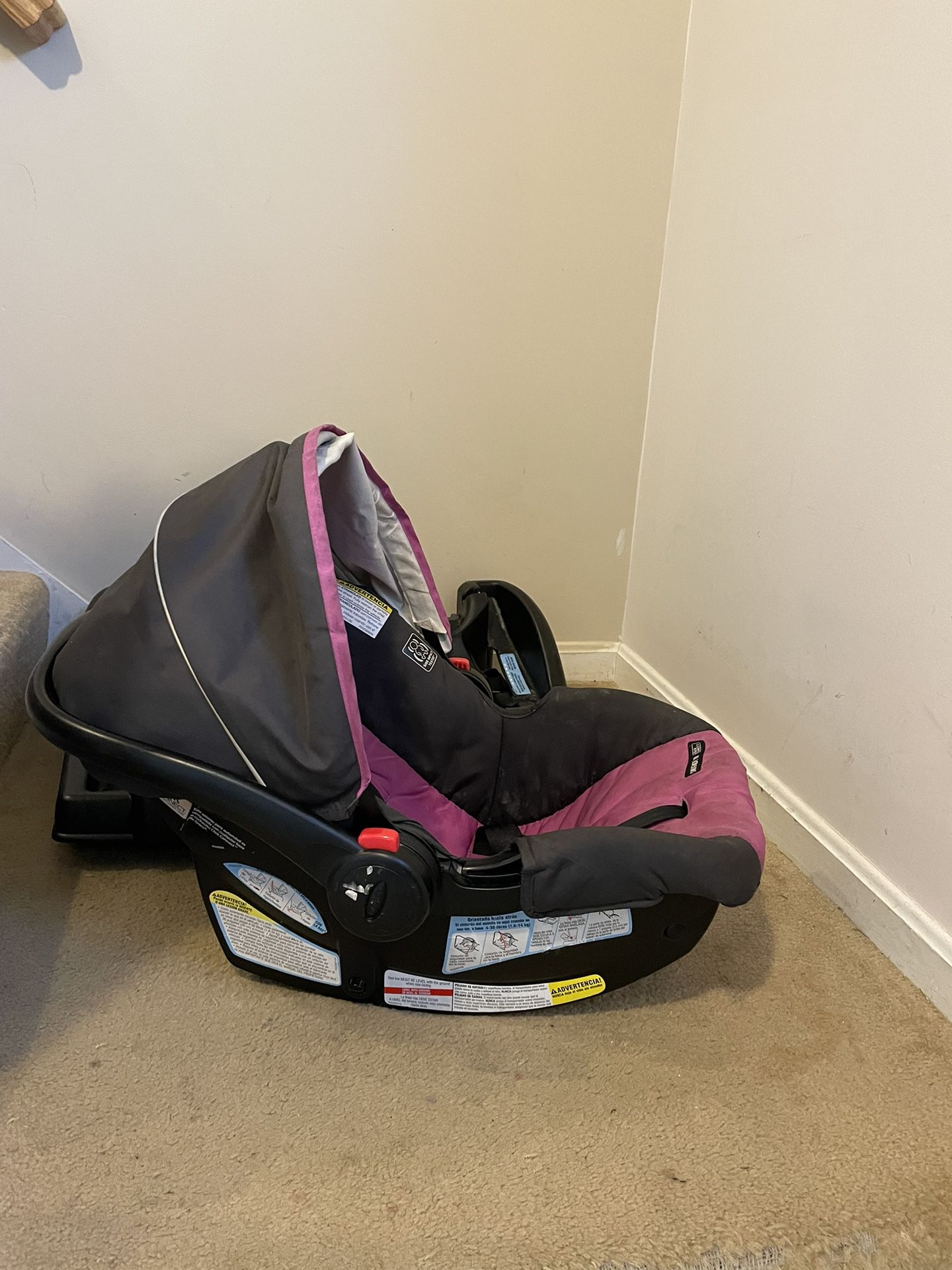 Graco Travel System With Car Seat And Stroller