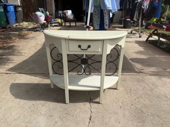 Kirkland table