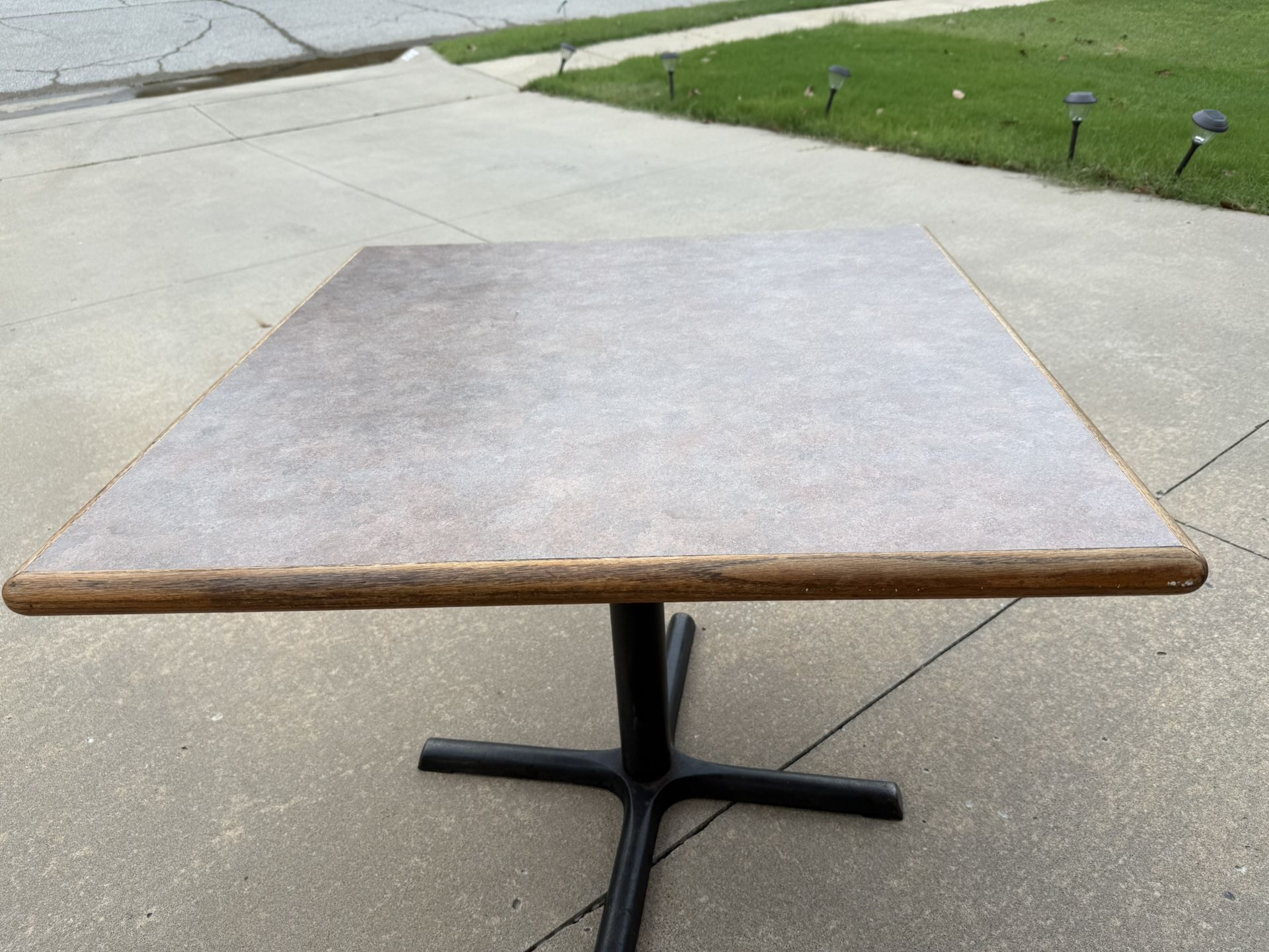 Sturdy Table With Metel Base