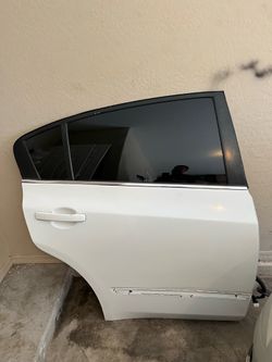 Nissan Altima back door