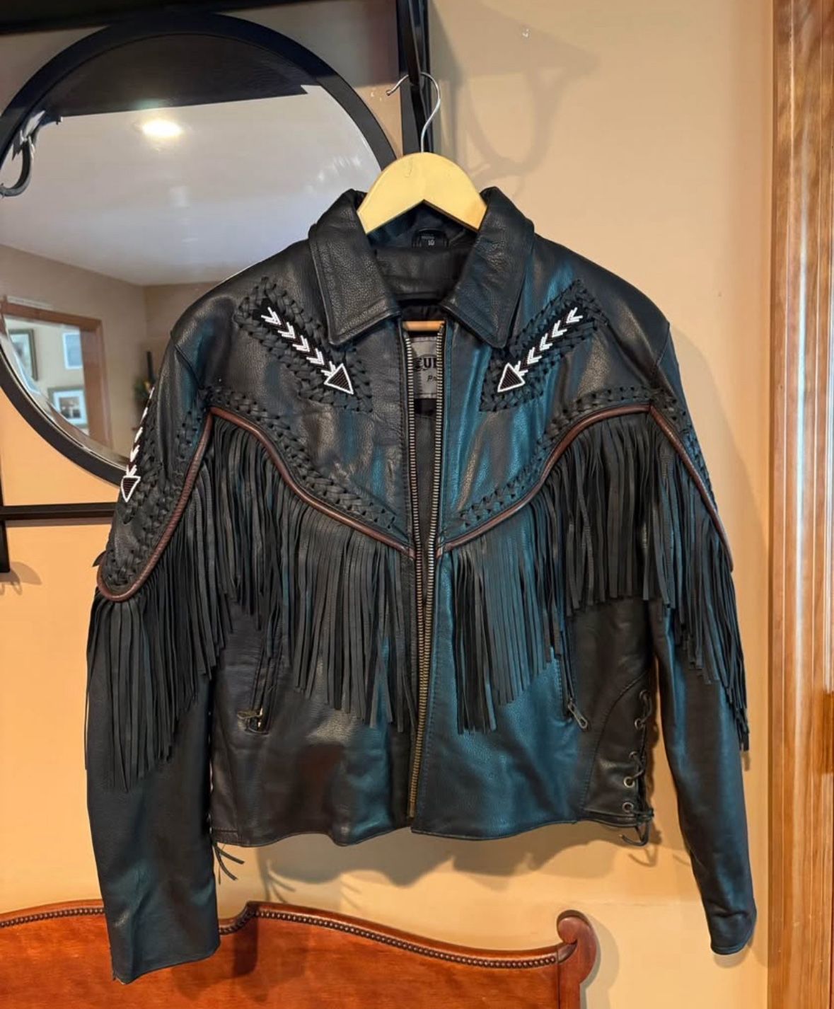 Vintage 80’s genuine leather fringe women’s jacket