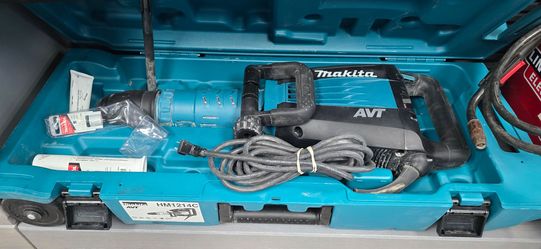 Makita jack hammer  hm1214c