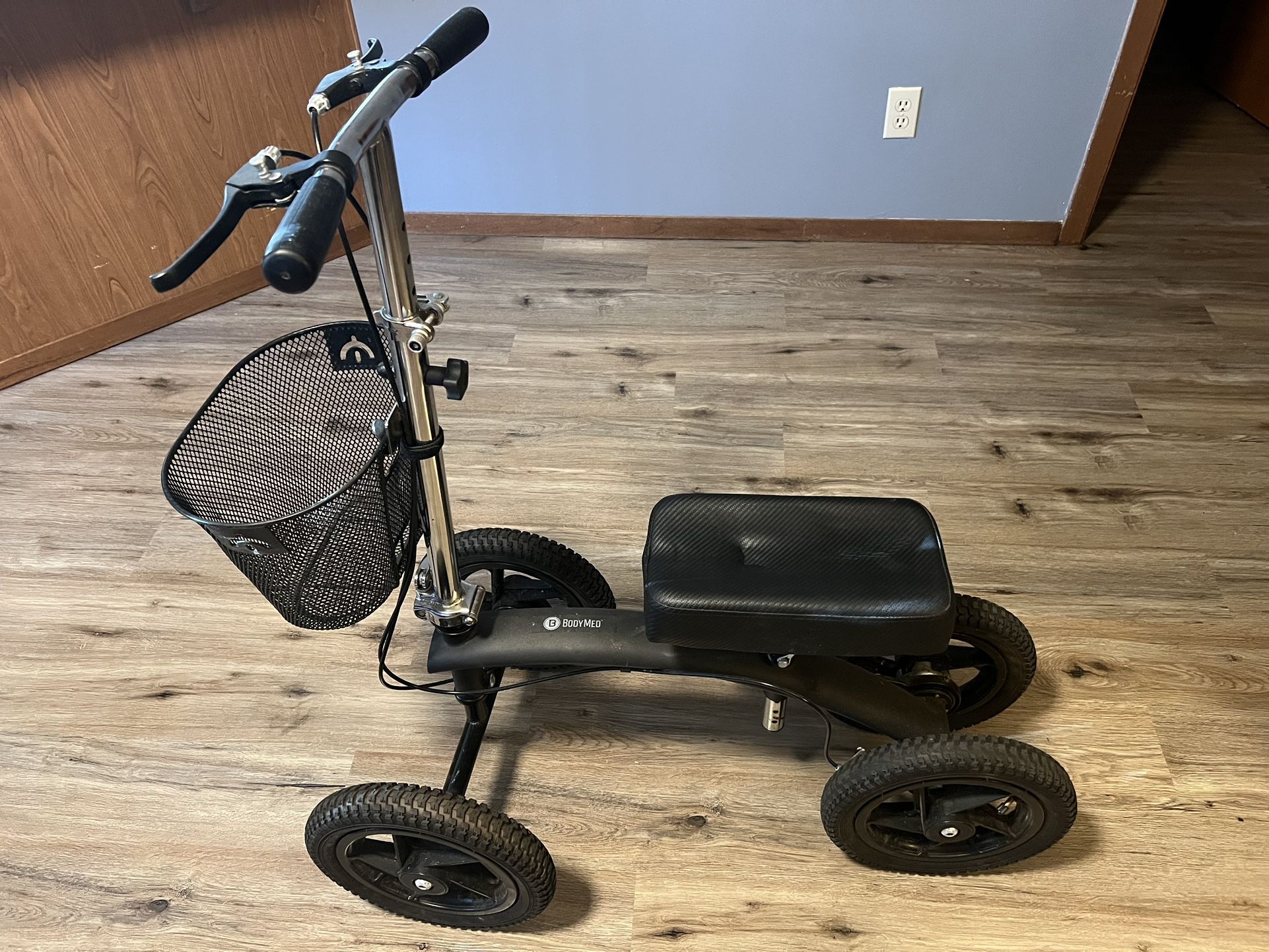 Mobility Knee Scooter