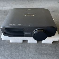 Panasonic Home Theater Projector PT-AE800U