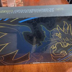 Pokémon Mega Charizard X EX Ultra-Premium Collection
