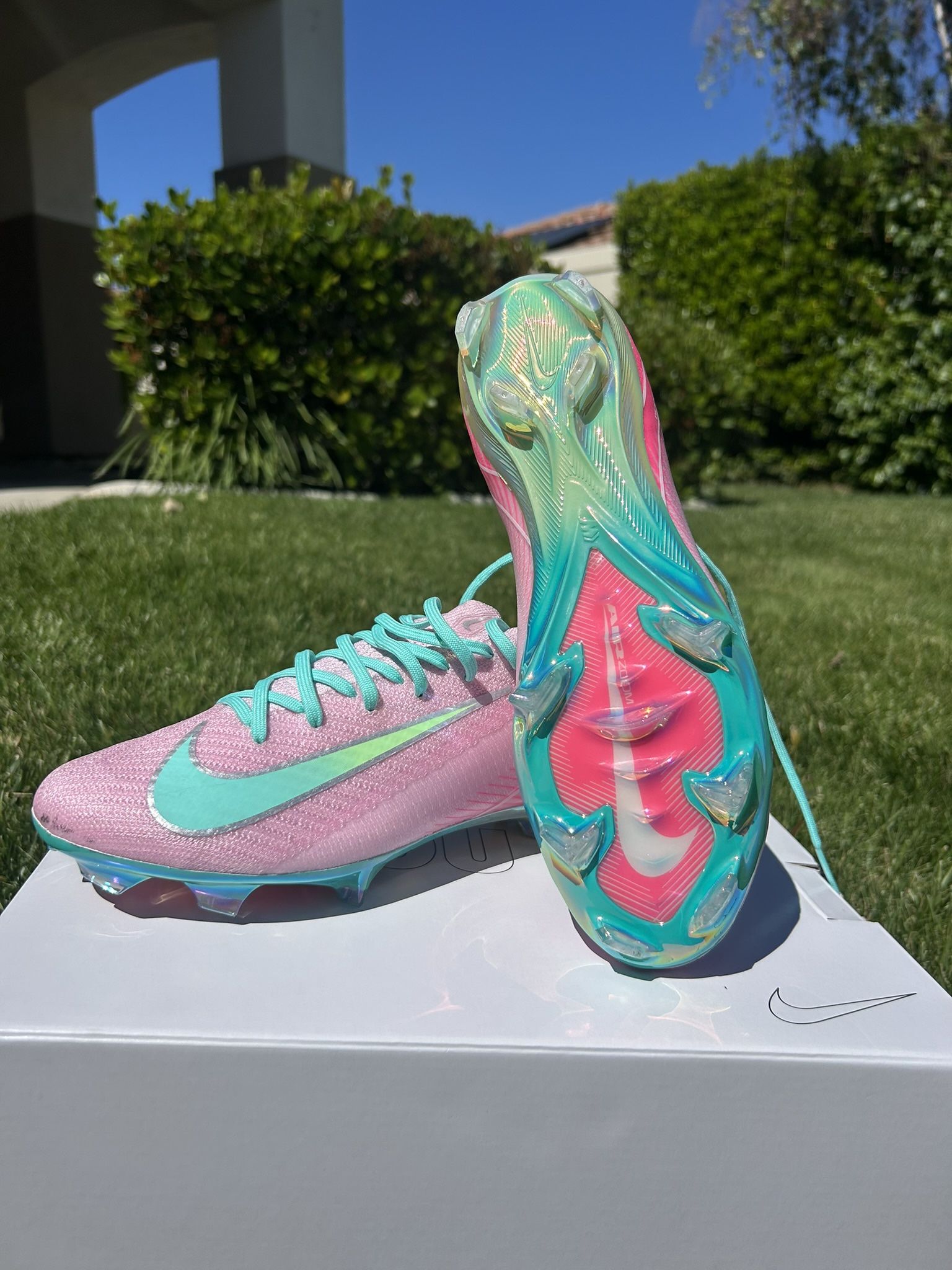 Brand New Nike Air Zoom Cleats Size M 7.5/W 9