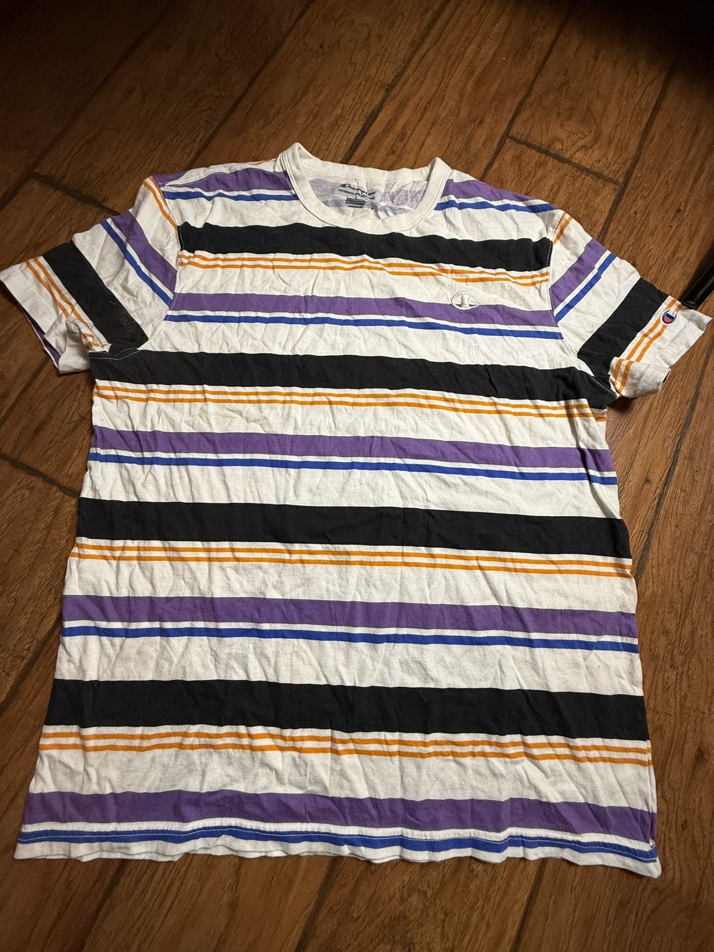 Champion men’s shirt Large on tag Smoke free home In very good condition