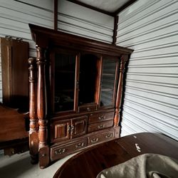 Large wooden hutch 