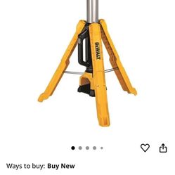 Dewalt 3000 Lumens LED Tripod 
