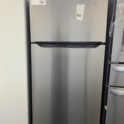 Frigidaire refrigerator (brand new)