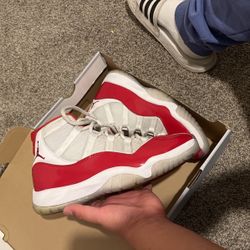 Jordan 11 Cherry 