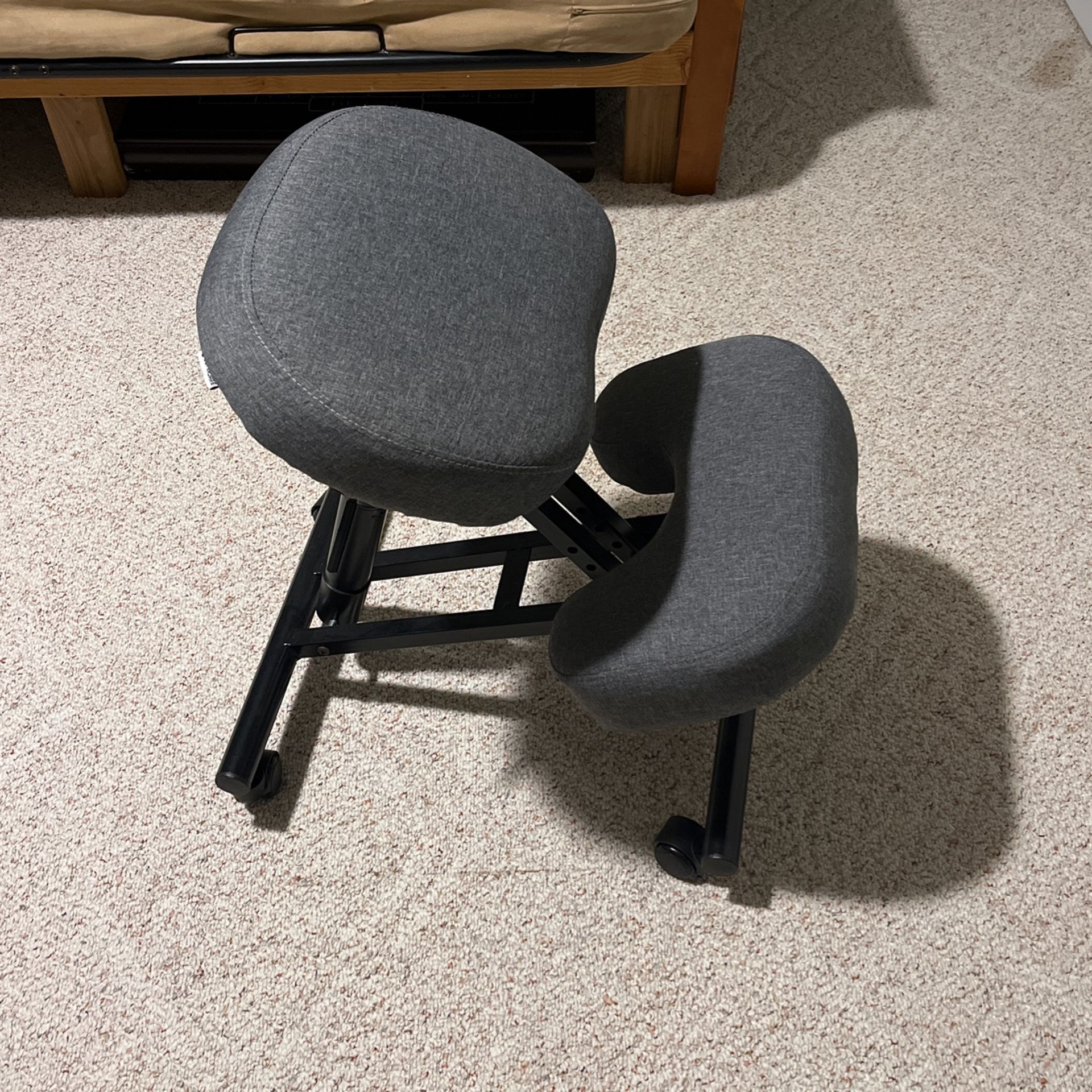 Superjare Ergonomic Kneeling Chair
