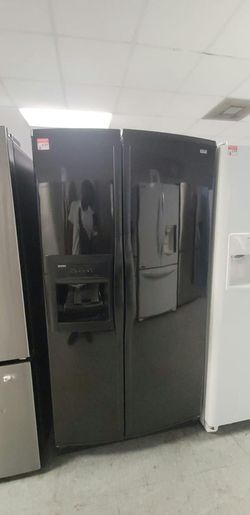 Kenmore Side-by-Side Fridge – Black, Ice & Water Dispenser