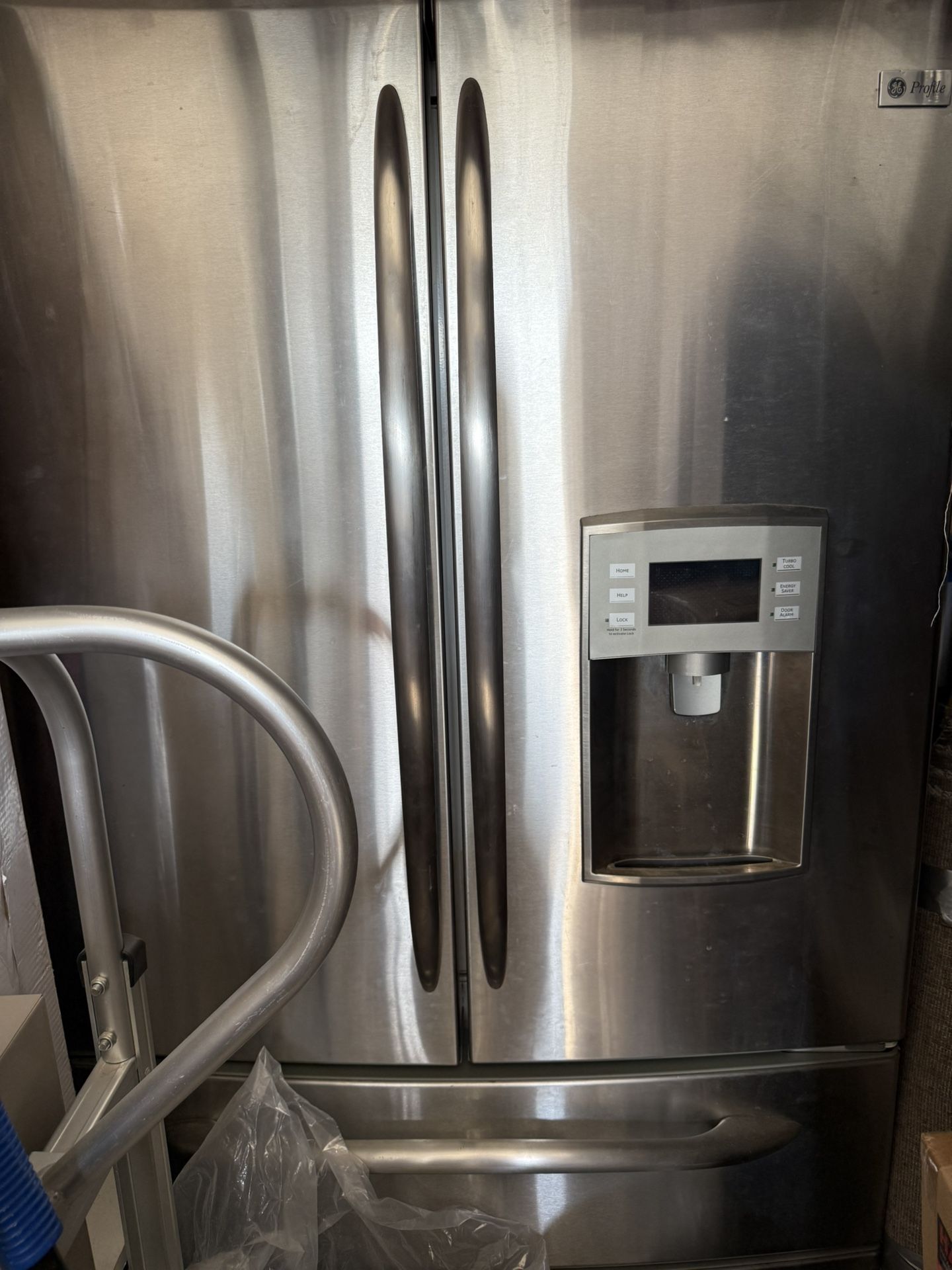 Refrigerator