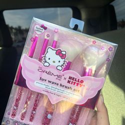Hello Kitty Make Up Brushes 