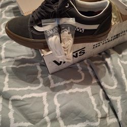 Brand New Men's Vans Size 10 Comfy Cush 