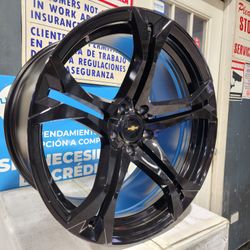  20'' Staggered Chevy Camaro SS Wheels – Gloss Black 5‐Spoke 