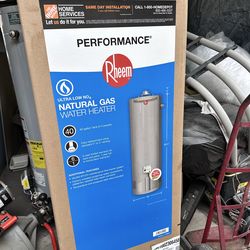 NEW RHEEM 40 GALLON WATER HEATER 6 YR WARRANTY