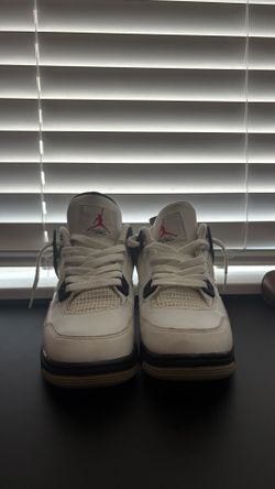 Jordan 4 white cement size 6Y