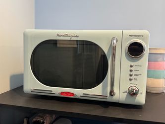Nostalgia RetroWave Retro Series Microwave