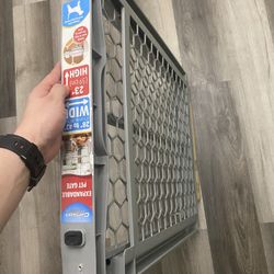 Carlson Expandable Pet Gate