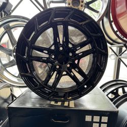 New Srt Gloss Black 18x8.5 5x114.3 Fits Most Vehicles Payment Plans Available 
