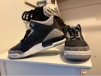 Youth Jordan’s size 6.5