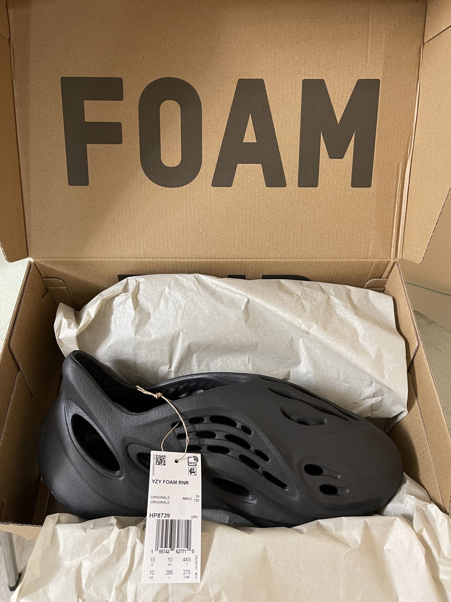 Adidas Yeezy Foam RNR brand new size 10