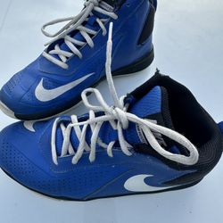 Kids Shoes Nike, Size 5.5us