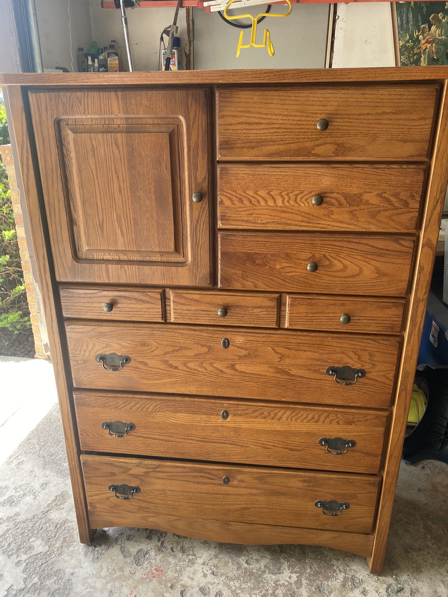 Dresser With Seven Drawers, And One Cabinet