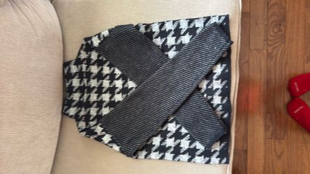 XS,ANN Taylor,Black and white