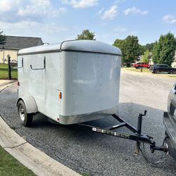 4X6 ENCLOSED TRAILER.